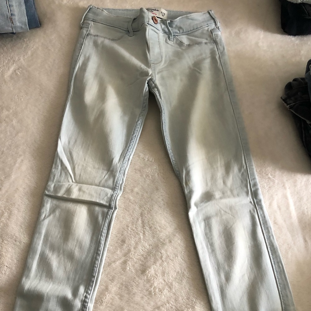 abercrombie kids light washed pull-on jeggings